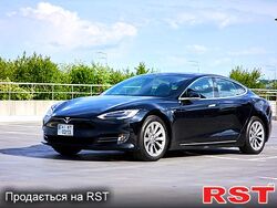 Tesla Model S купити авто