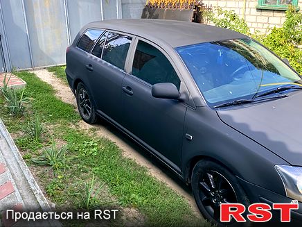 Toyota avensis 2008 год