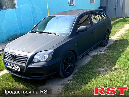 Toyota avensis 2008 год